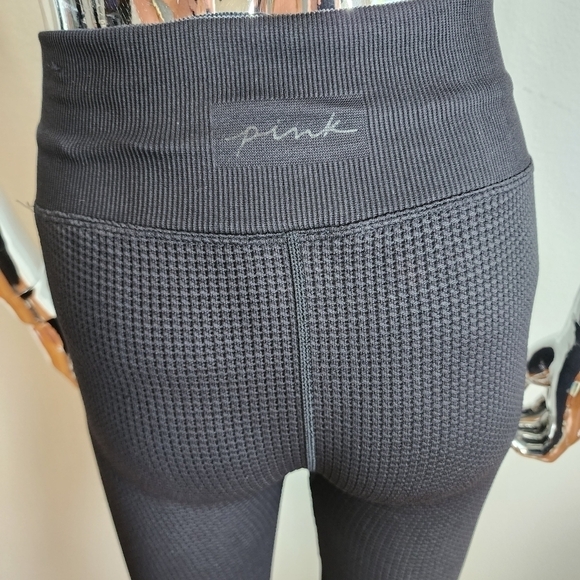 PINK thermal high waisted black workout leggings size S & sports bra size M - Picture 5 of 7